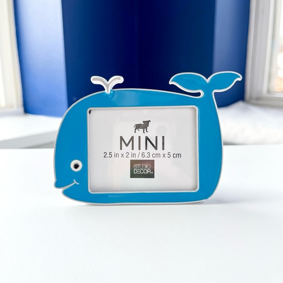 🐳 Blue Whale Mini Frame - Picture 3 of 11